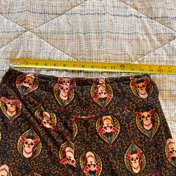 LuLaRoe leggings, Chihuahua print size tall and curvy - Picture 8 of 8